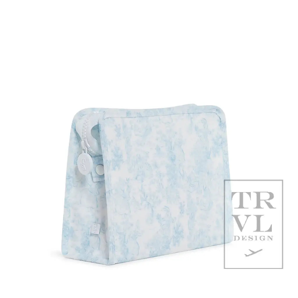 Roadie Large - Bunny Toile Blue Zip Pouch